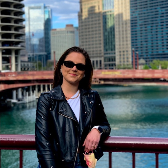 Meet your Posher, Ashley - Picture 1 of 1